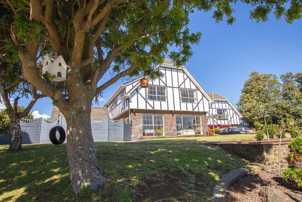 Tudor Manor Bed & Breakfast Paraparaumu Eksteriør bilde