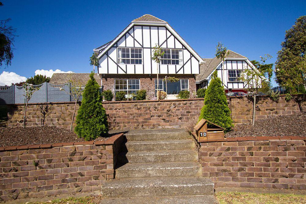 Tudor Manor Bed & Breakfast Paraparaumu Eksteriør bilde