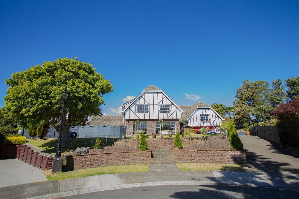 Tudor Manor Bed & Breakfast Paraparaumu Eksteriør bilde