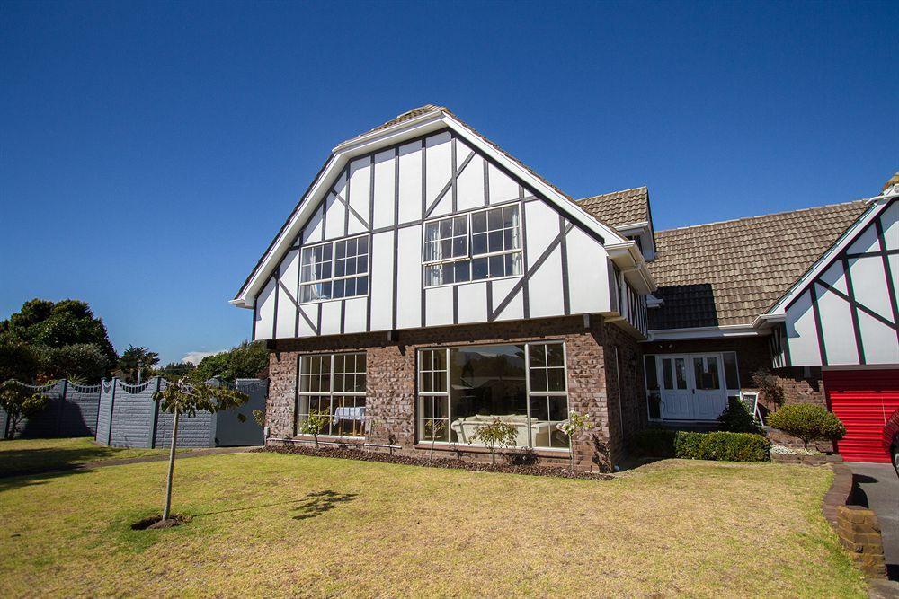 Tudor Manor Bed & Breakfast Paraparaumu Eksteriør bilde