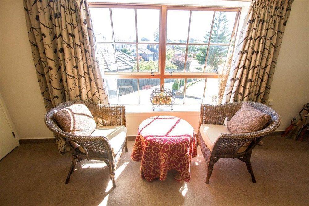 Tudor Manor Bed & Breakfast Paraparaumu Eksteriør bilde