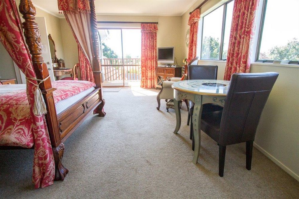 Tudor Manor Bed & Breakfast Paraparaumu Eksteriør bilde